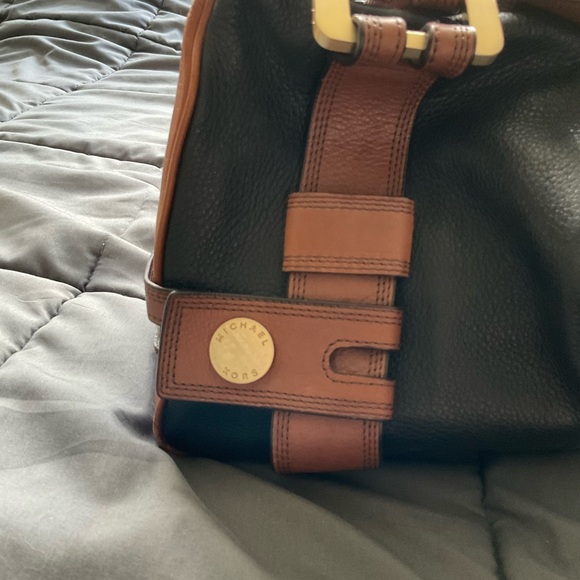 Michael Kors satchel bag GUC - Picture 2 of 16